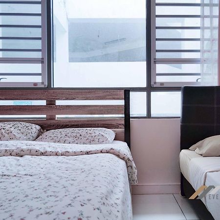Marina Times Square Homestay By Evernent Miri Exterior foto